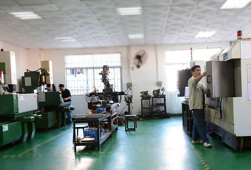 利勇安模房環(huán)境展示 利勇安模房環(huán)境展示